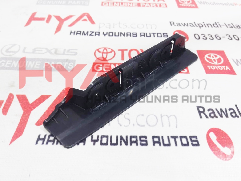 PAD, FRONT WHEEL OPENING EXTENSION, RH