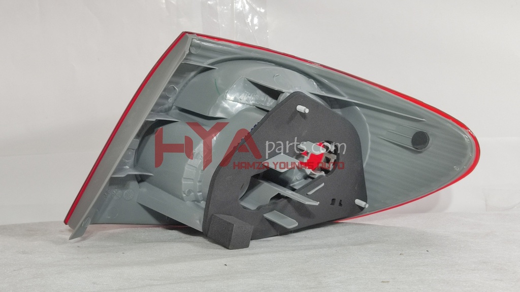 TYC 11-5704-01-1A [BACK LIGHT COROLLA X 2003 LH]