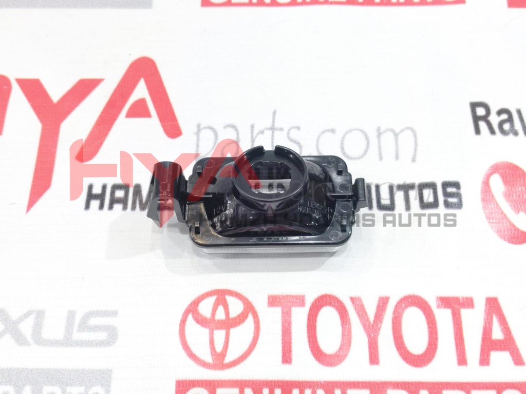 LENS &amp; BODY, LICENSE PLATE