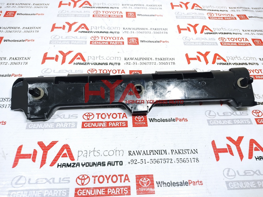 RETAINER, REAR BUMPER, UPPER LH