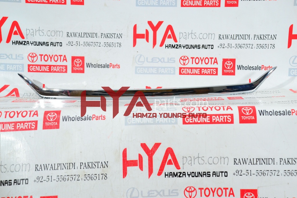 TRUNK GARNISH, CHROME YARIS