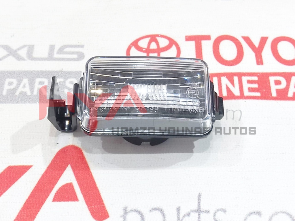 LENS &amp; BODY, LICENSE PLATE