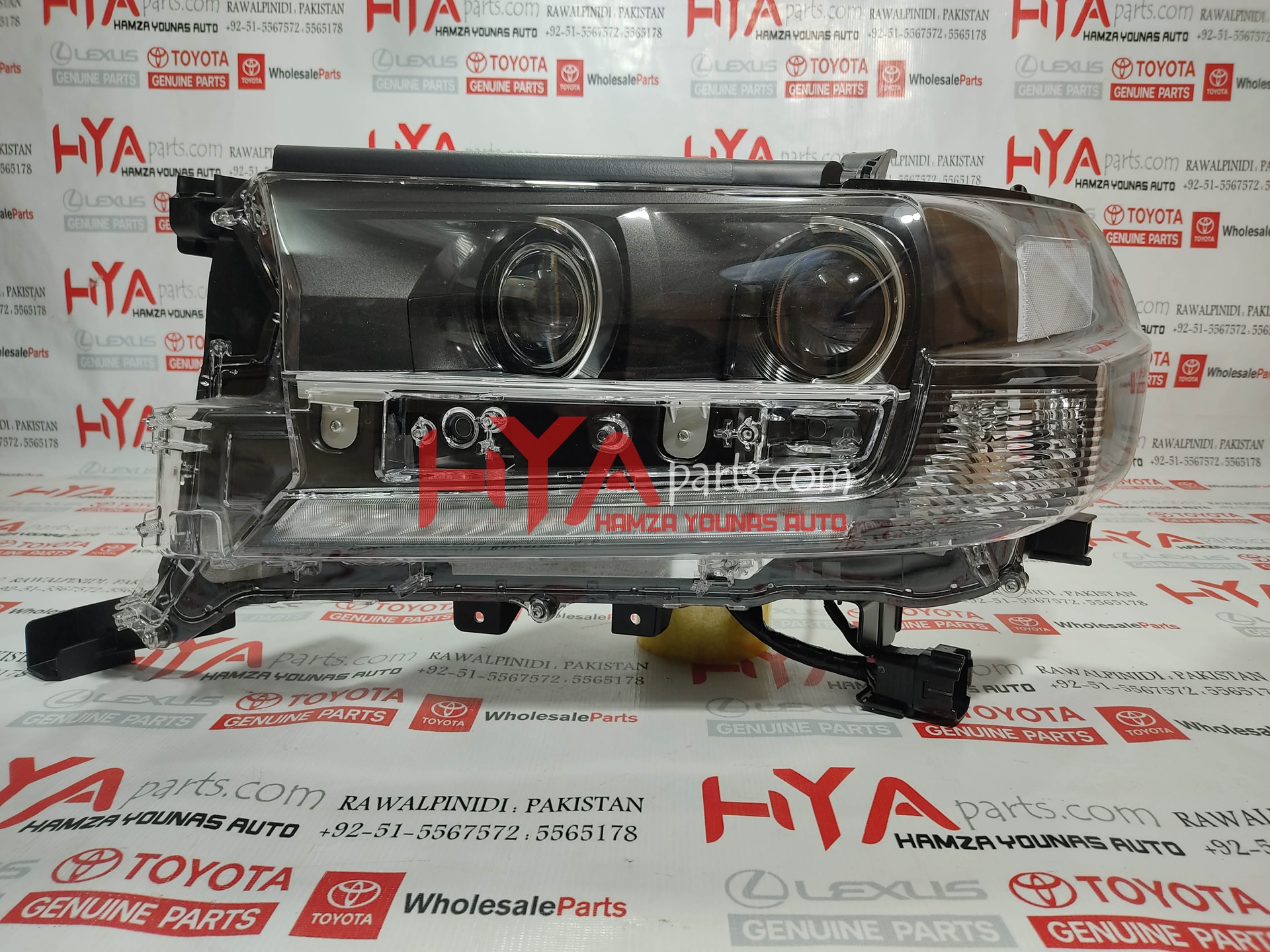 [81106-60P30] UNIT ASSY, HEADLAMP, LH (HEAD LIGHT)