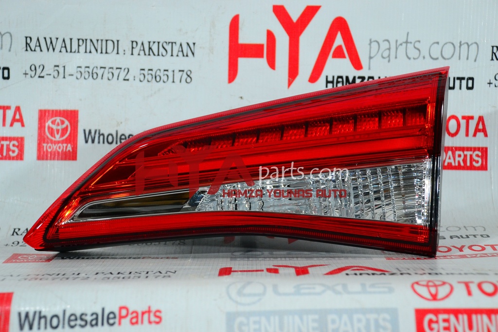 LENS AND BODY, REAR LAMP, RH (BACK LIGHT)