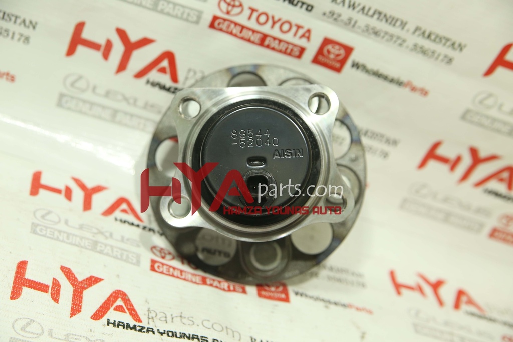 HUB &amp; BEARING ASSY, REAR AXLE, RH