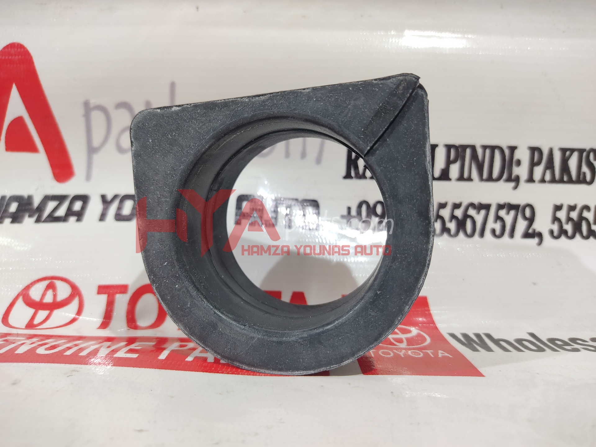 [45517-35010] GROMMET, STEERING RACK HOUSING, NO.2