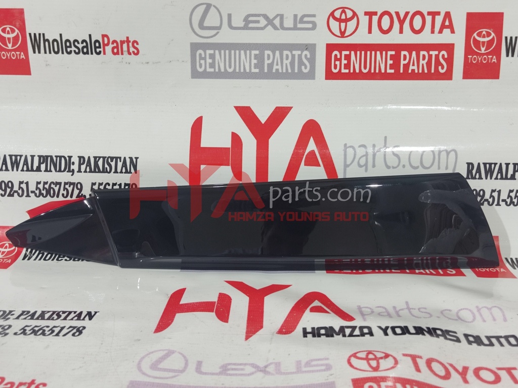 MOULDING, QUARTER WINDOW, UPPER RH