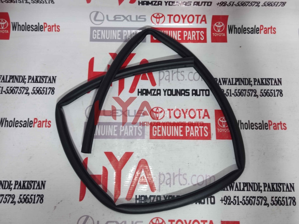 SEAL, HOOD TO RADIATOR SUPPORT