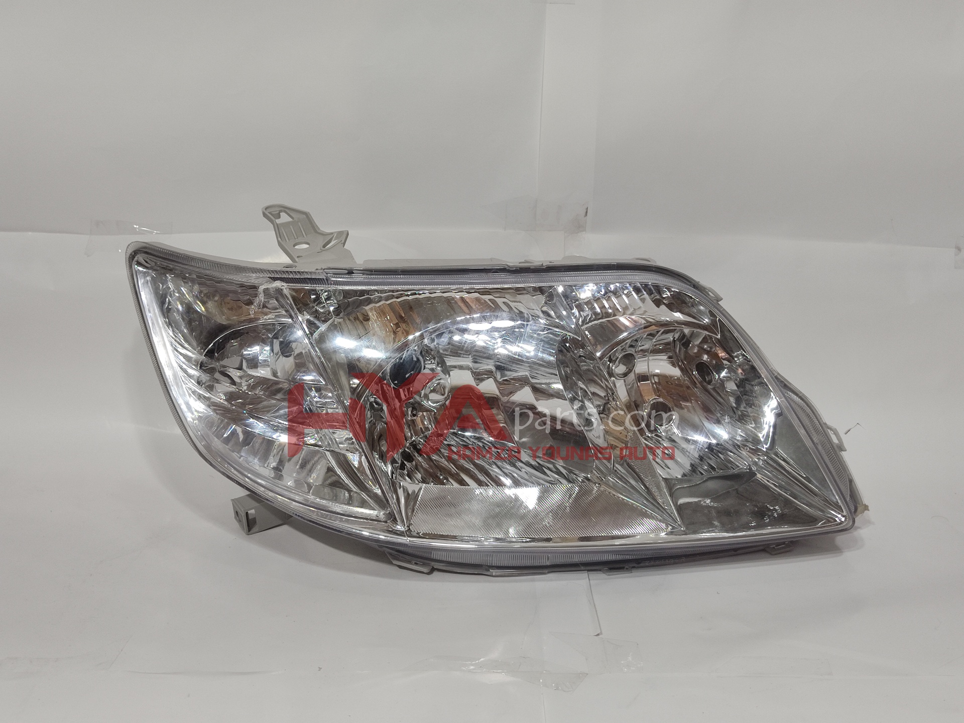 [DP 212-11G4R] HEAD LIGHT COROLLA X 2004