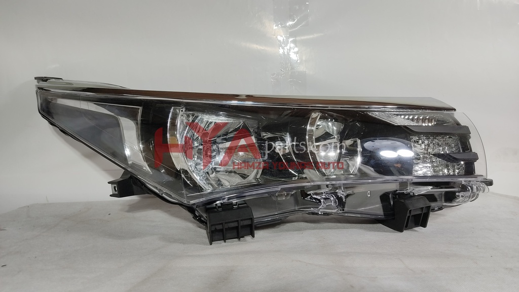 [TYC 20-E395-B5-2B] HEAD LIGHT COROLLA  XLI 2015 RH
